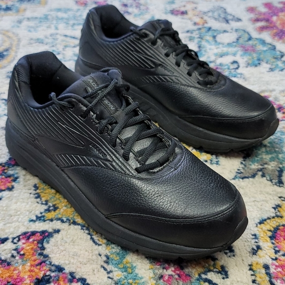 brooks non slip work shoes